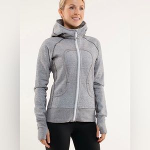 Lululemon Scuba Hoodie *Stripe
White Black Mircostripe